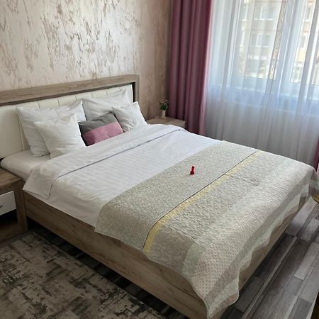 Luxury Apartment Sibiu Bagian luar foto