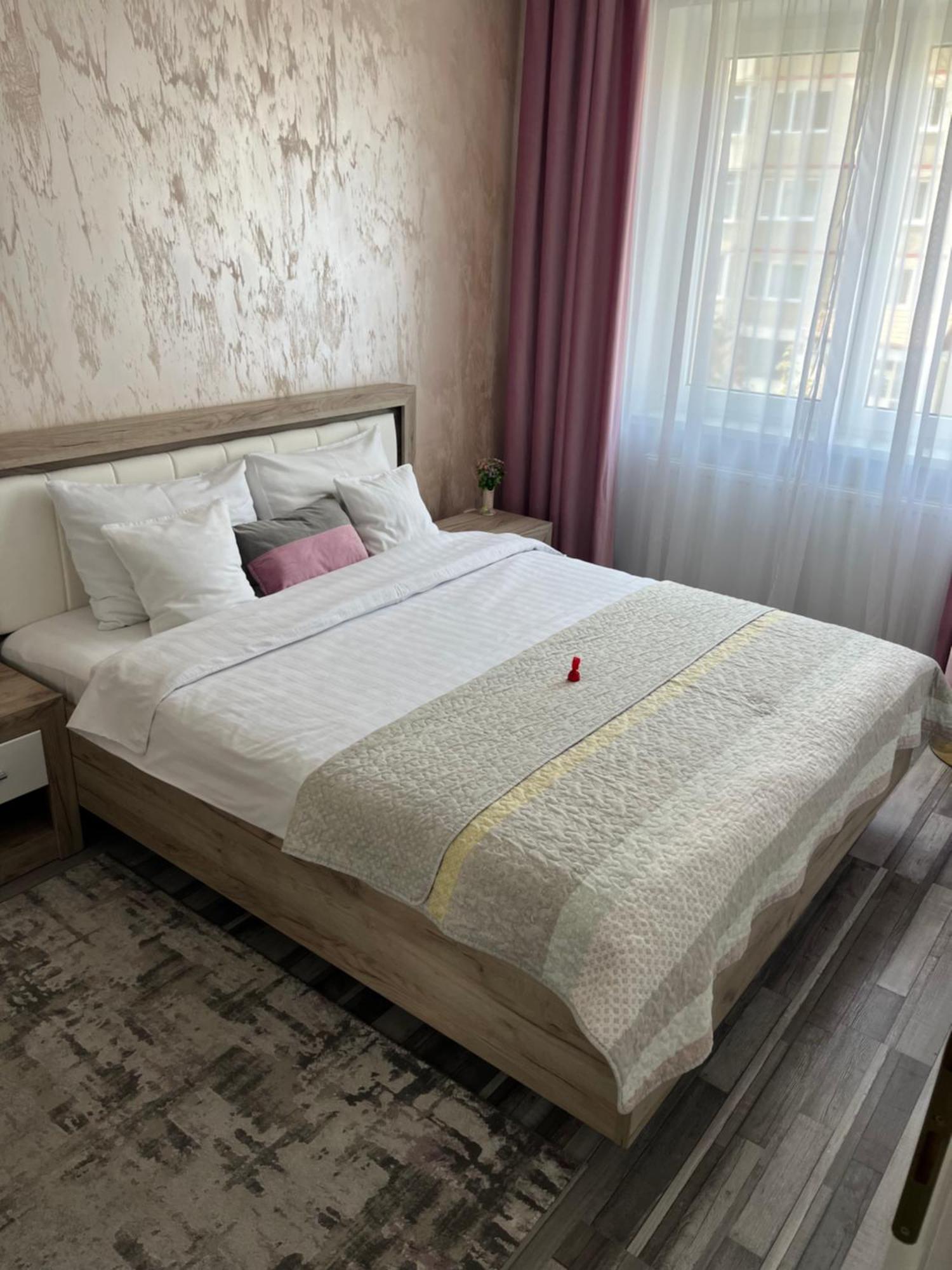 Luxury Apartment Sibiu Bagian luar foto