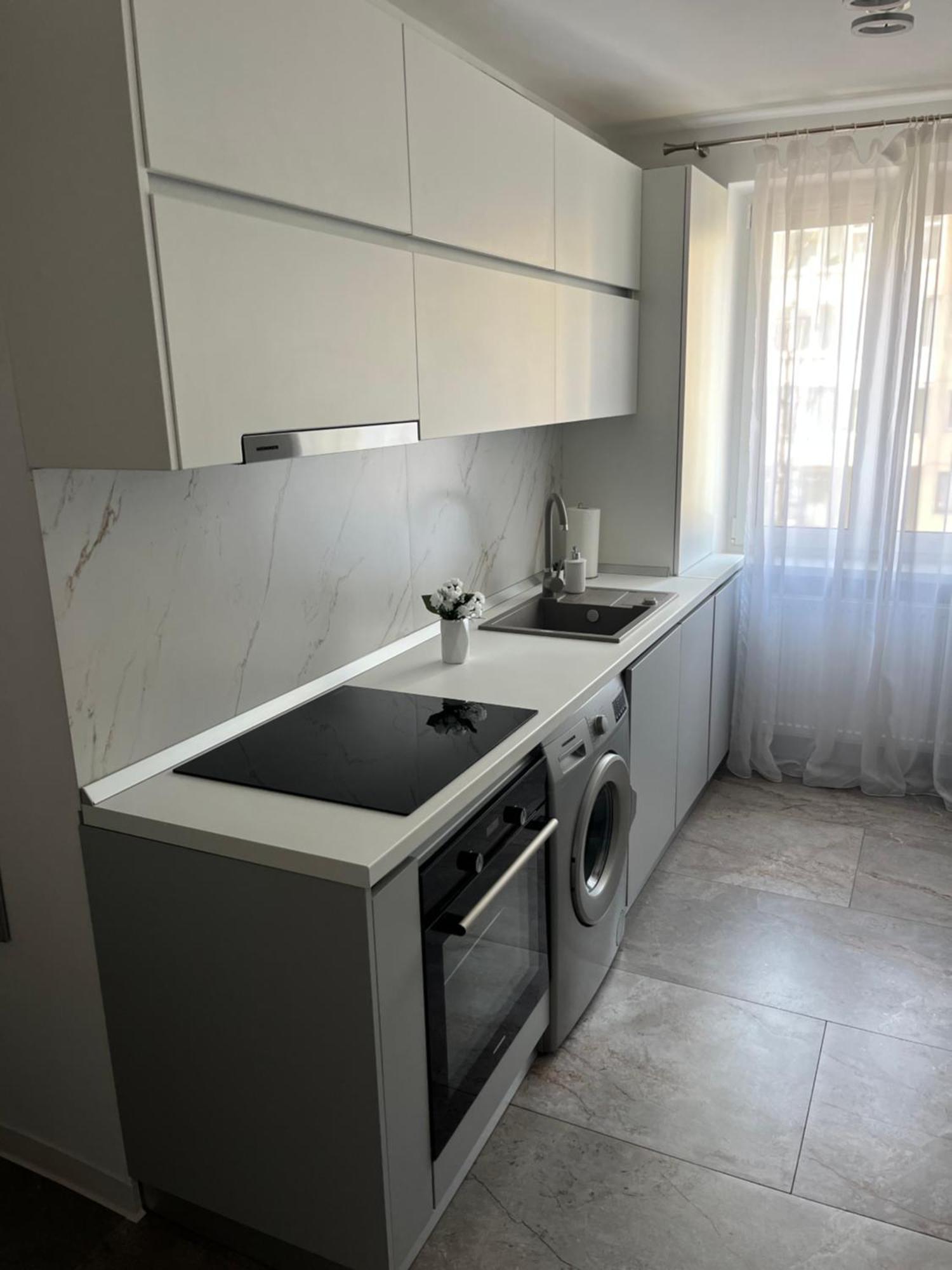 Luxury Apartment Sibiu Bagian luar foto