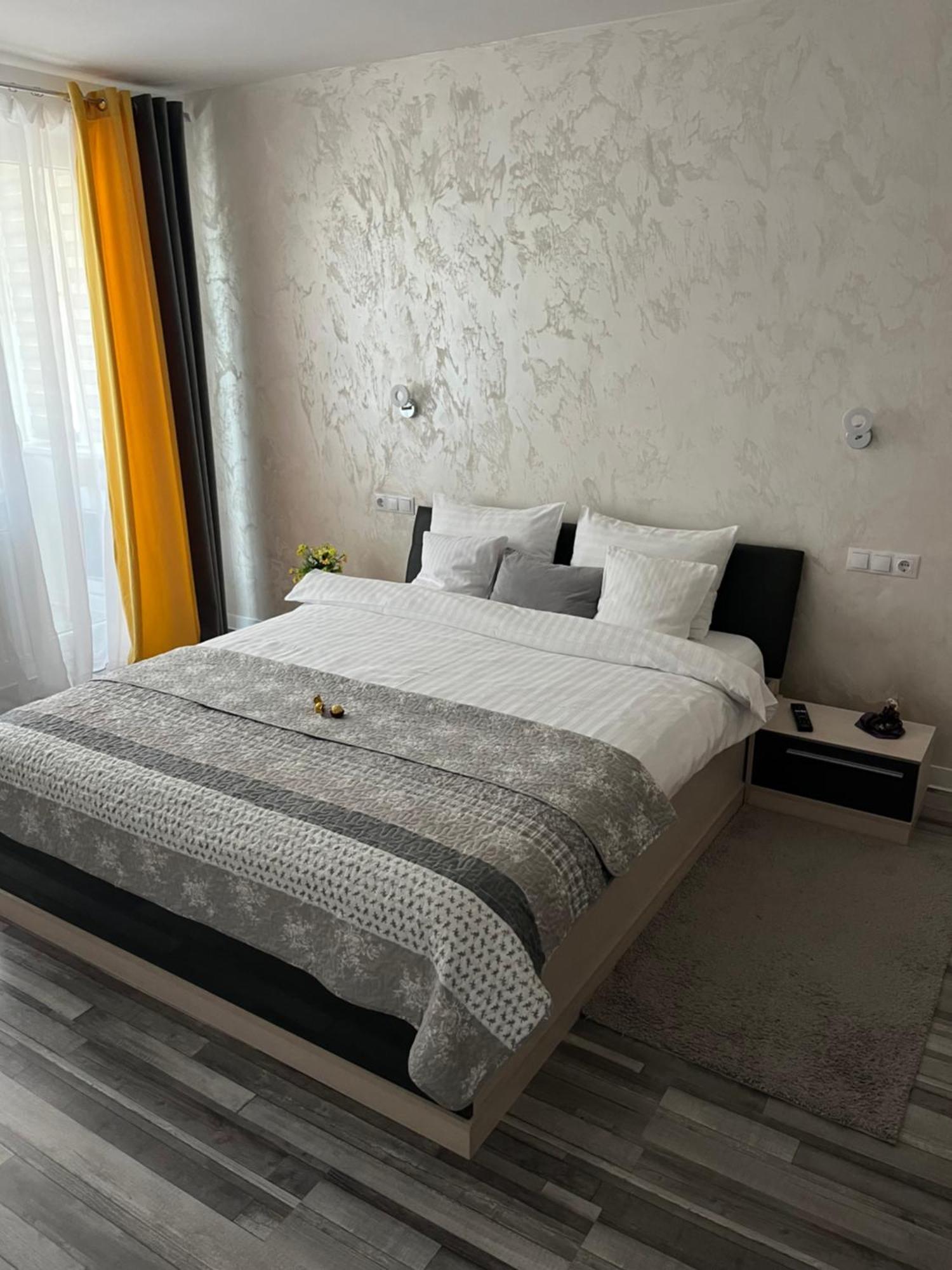 Luxury Apartment Sibiu Bagian luar foto